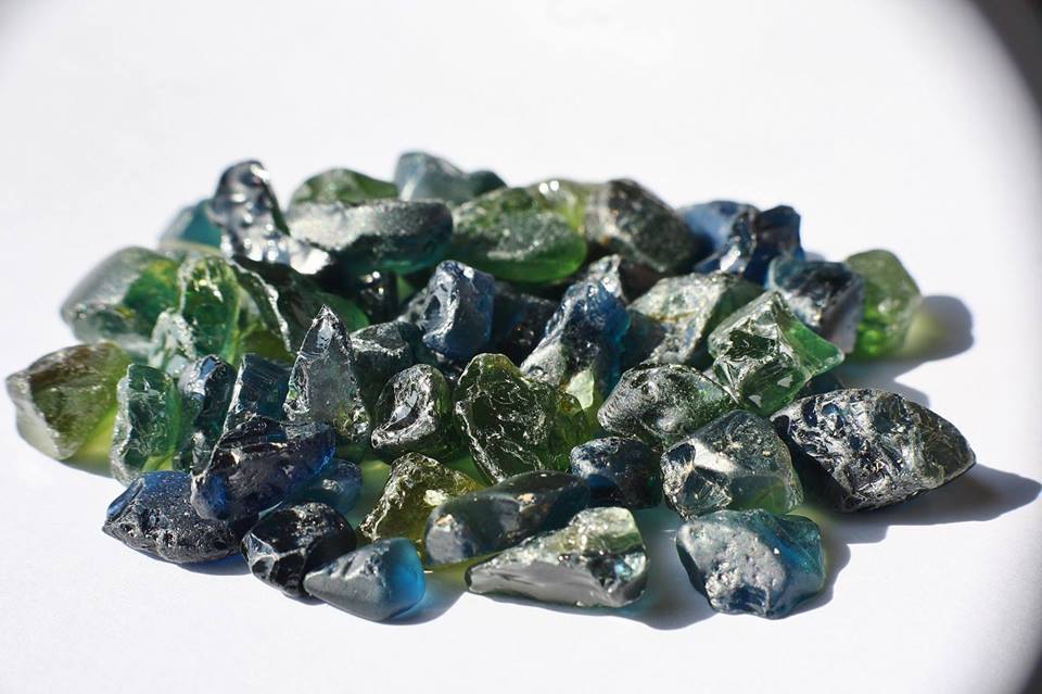 Mining in Yen The is active now. Yen The mining district Is near the town Of Luc Yen In Yen The, Vietnam, mining activities primarily focus on gemstone extraction, particularly ruby, sapphire, and spinel.