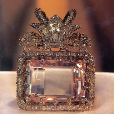 The Daria-i-Noor Diamond